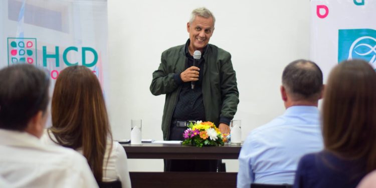 Posadas: Bernardo Stamateas disertó en el Concejo Deliberante