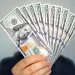 En el cierre del mes, el dólar blue cerró en $469