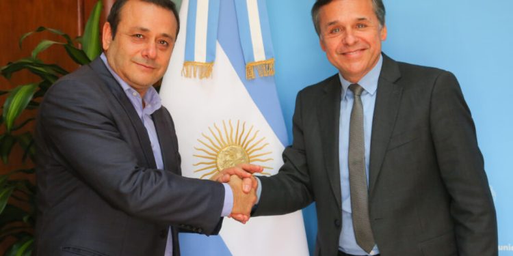 El gobernador firmó con Transporte de la Nación un acuerdo para la refacción de la Terminal de Ómnibus de San Pedro