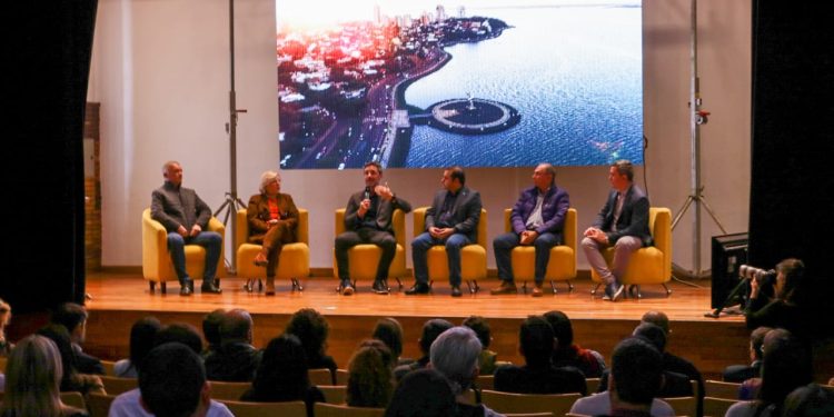 Firmaron un convenio entre el Ministerio del Agro y el CFI para recuperación productiva