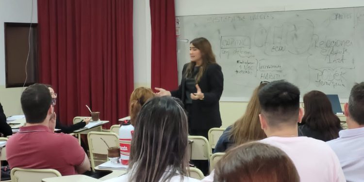 Red de escuelas inteligentes: comunidades que crean y expresan su singularidad