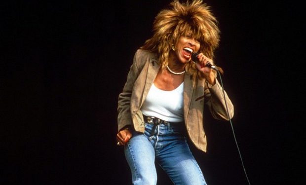 Murió Tina Turner, la legendaria «reina del rock», a los 83 años