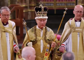 El rey Carlos III fue coronado en la Abadía de Westminster