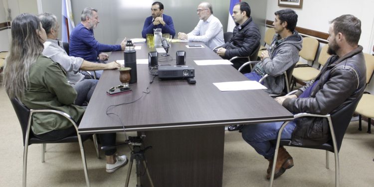 Continúan las acciones para potenciar al sector ovino caprino de Misiones, en este caso, mediante la entrega de créditos