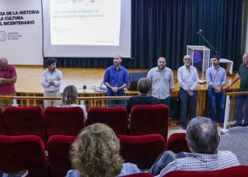 Productores de yerba mate y té se capacitan en agronegocios