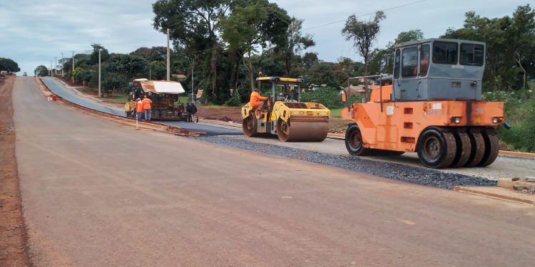 En Tres Capones, Vialidad construye una Travesía Urbana sobre ruta provincial N° 2