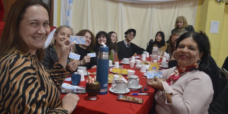 Posadas: se realizó el primer Té Bingo del Instituto Superior Espíritu Santo