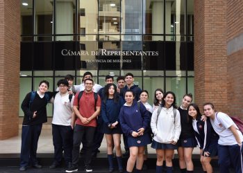 “La explicación, la metodología, los recursos y la tecnología, hacen que el recorrido sea excelente para los estudiantes”