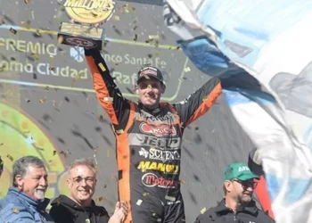 Turismo Carretera: Santiago Mangoni festejó en Rafaela