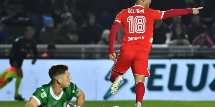 Liga Profesional: River goleó a Banfield y volvió a escaparse en la cima