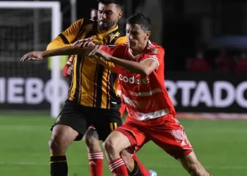 Copa Libertadores: River recibe a The Strongest en busca del pase a octavos