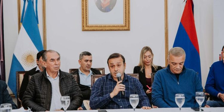 El comercio y la cultura vuelven a confluir para potenciar el Black Friday Posadas