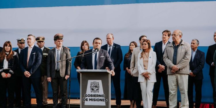 El gobernador destacó los valores de la libertad y el federalismo en el marco de los festejos por un nuevo Aniversario de la Independencia Argentina