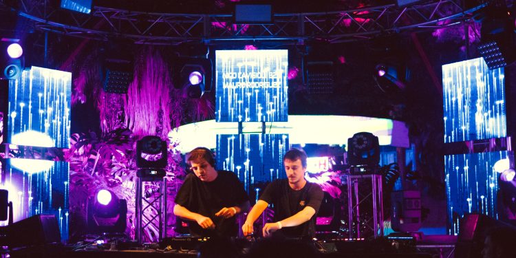 Posadas: una noche para vibrar profundo a través del Groove