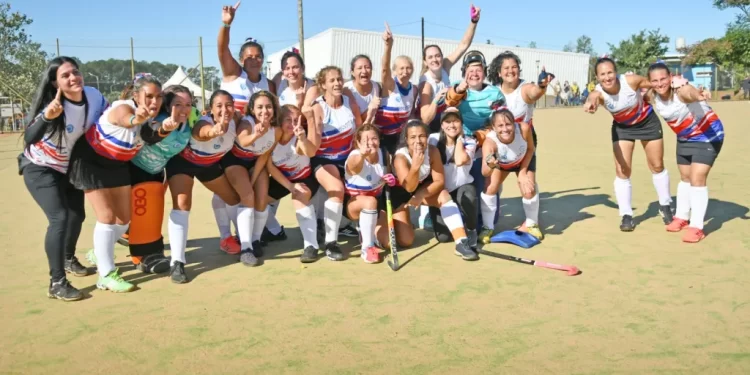 Destacada participación misionera en el Torneo Nacional de Hockey Social