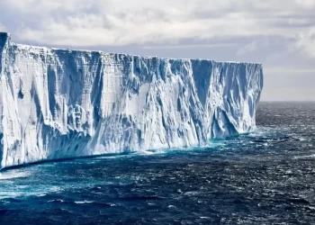 La Antártida perdió un pedazo de hielo del tamaño de la Argentina