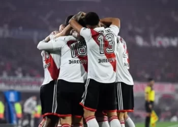 Liga Profesional: River se floreó ante Estudiantes y gritó campeón en el Monumental