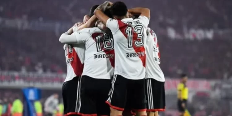 Liga Profesional: River se floreó ante Estudiantes y gritó campeón en el Monumental
