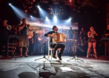 Posadas bailó cumbia sabrosa con La Delio Valdez