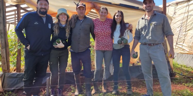 Más de 30 estudiantes de la Universidad Nacional de Río Cuarto participaron de las pasantías en sanidad animal en Misiones