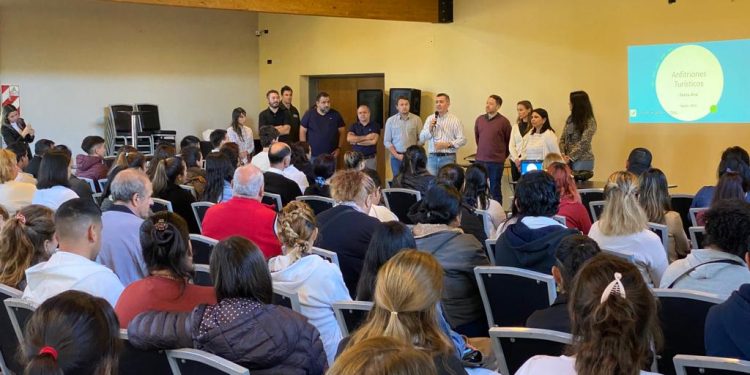 Santa Ana: vecinos se capacitan como Anfitriones Turísticos