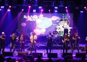 La celebración tribal de Dancing Mood encendió el fuego en Posadas