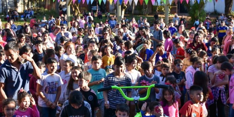 Posadas: más de 500 niños festejaron su día en Villa Cabello