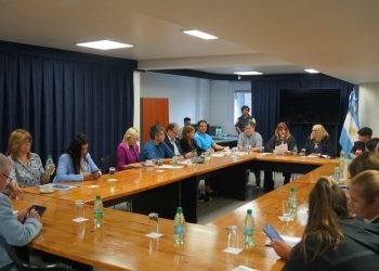 Diputados quieren promover el empleo joven de calidad