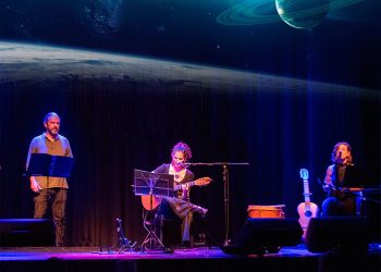 «Universo entre Canciones», la ciencia contada con canciones, este viernes en el Teatro Lírico