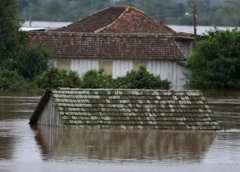 Un ciclón dejó por lo menos 22 muertos en el sur de Brasil
