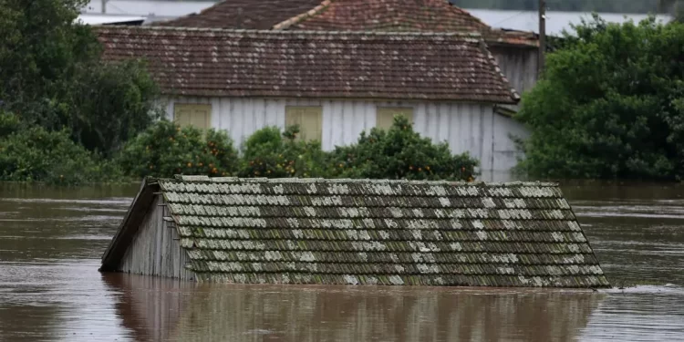 Un ciclón dejó por lo menos 22 muertos en el sur de Brasil