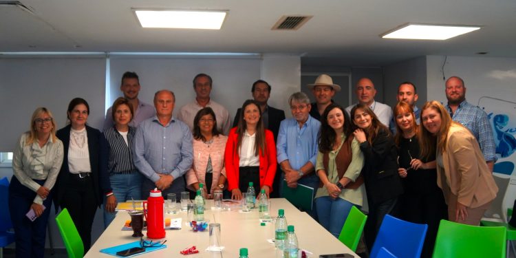 Destacan la importancia de proyecto de donación para colegio profesional que obtuvo dictamen de comisión