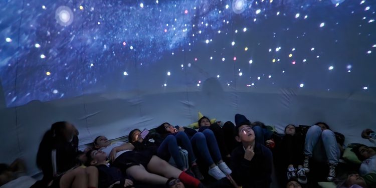 La Semana de Las Ciencias de la Tierra y el Espacio despegó en el Parque