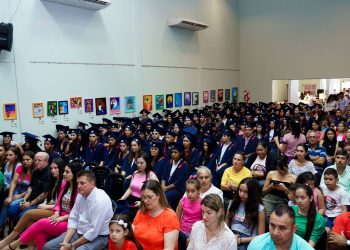 150 estudiantes del SiPTeD celebraron su acto de egresados en Alem