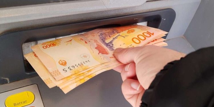 Este jueves acreditarán los haberes de la administración pública provincial