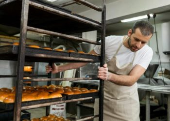 Ventas minoristas de octubre: cayeron 0,7% anual y aumentaron 4,7% mensual