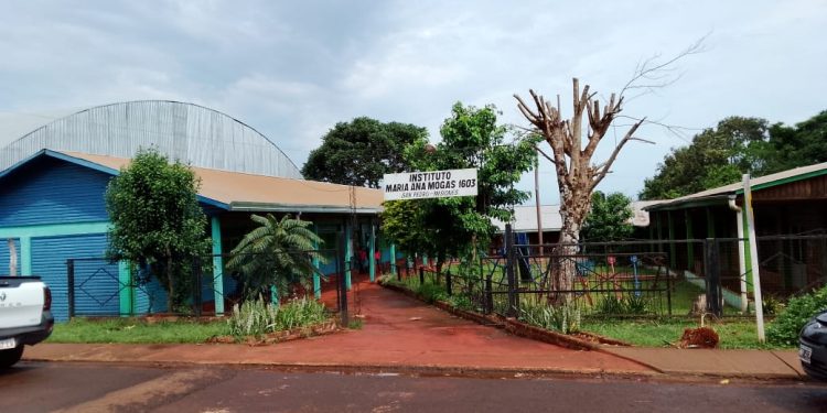 Premios Defensoría 2023 reconoce el trabajo sobre la Ley Lucio de los alumnos del Instituto María Ana Mogas de San Pedro