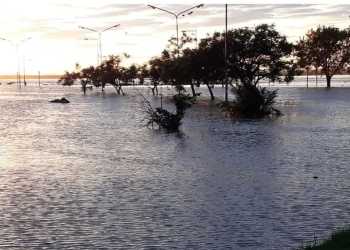 Corrientes: más de 150 familias debieron ser evacuadas por las crecientes