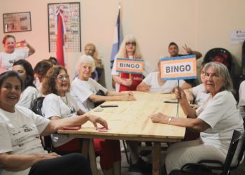 Posadas: exitoso Té Bingo para adultos mayores