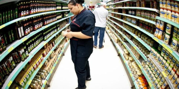 Brasil: Lula termina su primer año de gobierno con deflación de alimentos de la canasta básica