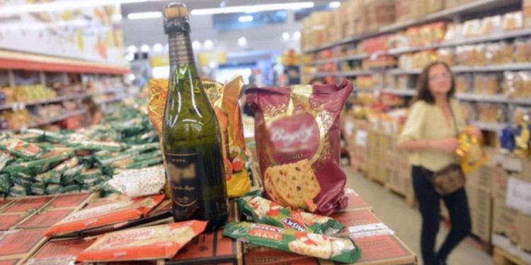 La cena de Navidad cuesta un 228% más que en 2022