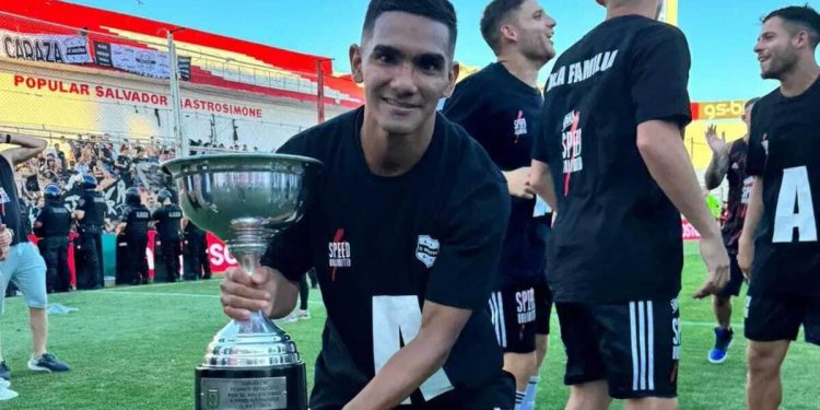 Vino a la Argentina para ser albañil y cumple el sueño de jugar en primera división