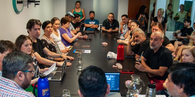 Debate en Misiones: trabajadores de la cultura rechazan el proyecto de Ley Ómnibus