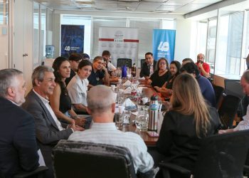 Legisladores misioneros de la Renovación apoyan a la cultura