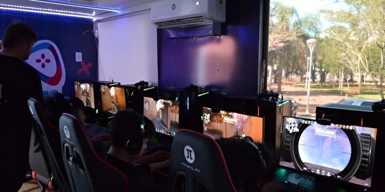 El moderno trailer de Misiones Gamer arrancó el 2024 con una gira por la provincia