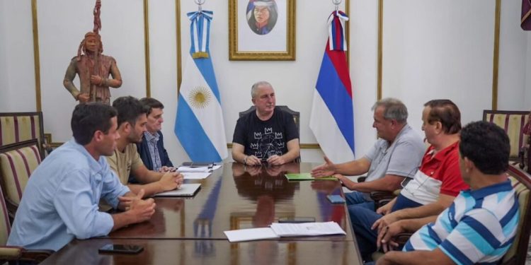 Passalacqua y el sector tabacalero analizaron estrategias para proteger la producción