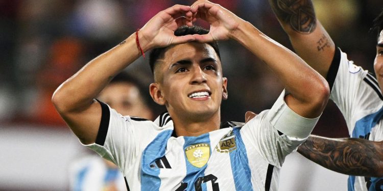Preolímpico Sub 23: Argentina buscará una victoria ante Paraguay para soñar con París 2024