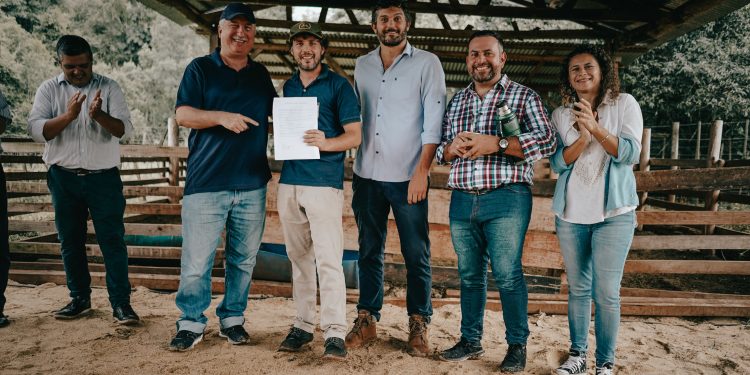 50 millones de pesos en genética para fortalecer las cuencas lecheras y la actividad ovina