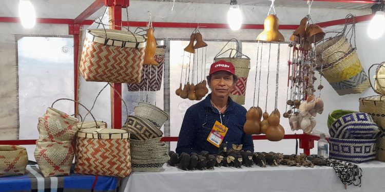 Entre Rios: la artesanía mbya guaraní presente en la Fiesta Nacional de la Artesanía en Colón