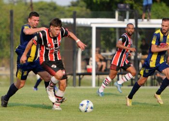 Regional Amateur: en un polémico partido Mitre perdió la final ante Defensores